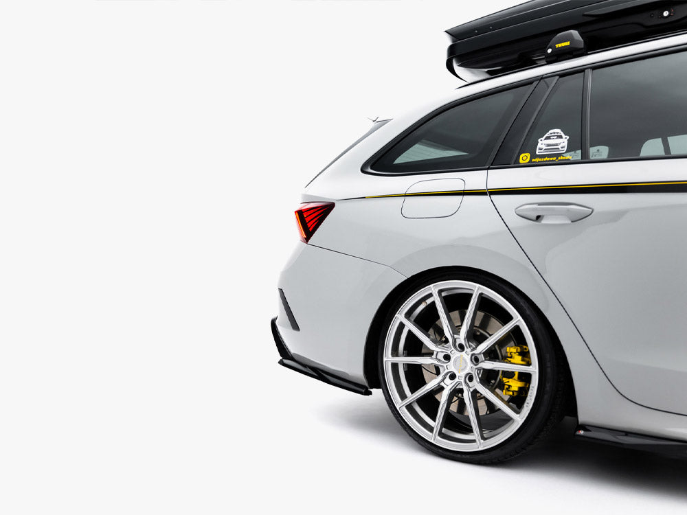 Full Body Kit Set 1 compatible with Skoda Octavia RS Estate Mk4