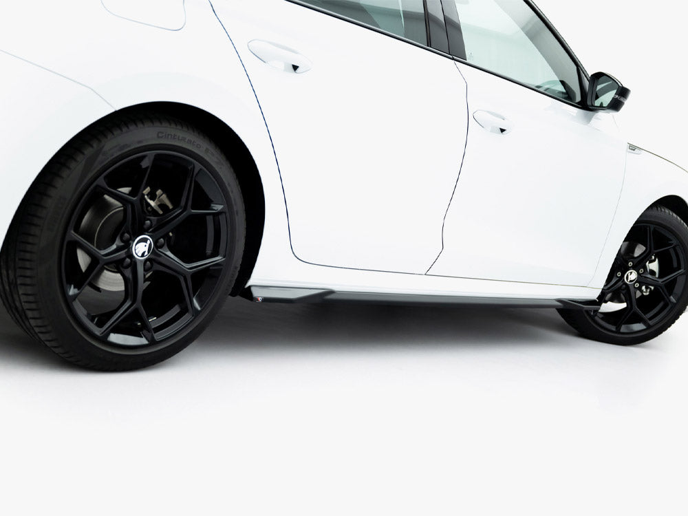 Full Body Kit compatible with Skoda Octavia Sportline Liftback / Estate Mk4 Facelift