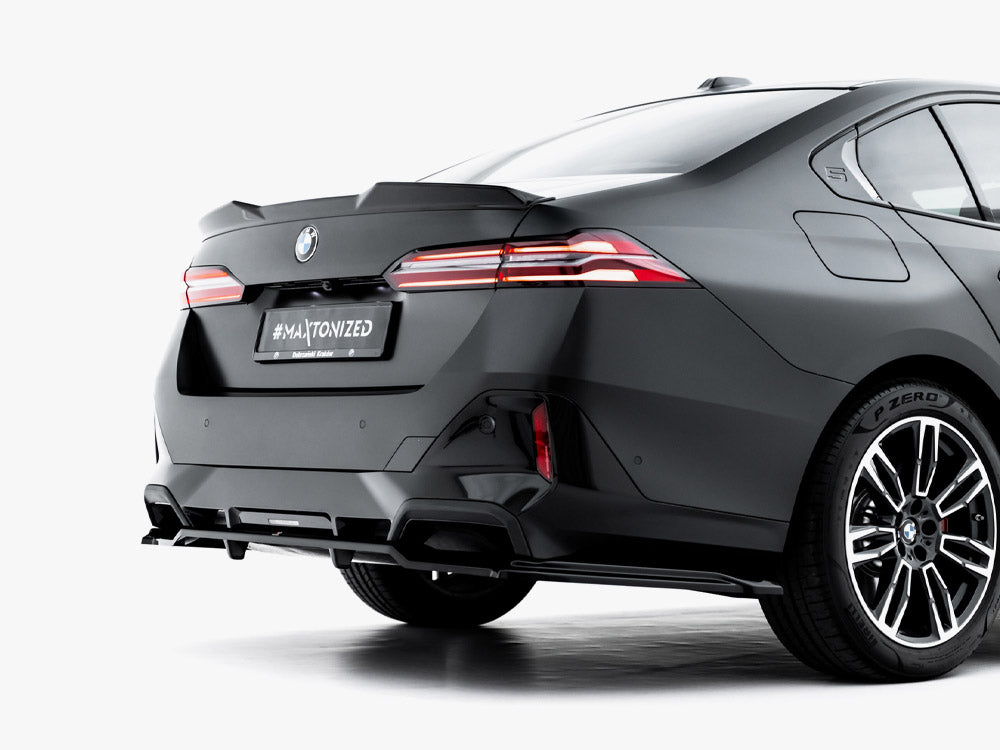 Rear Splitter (with Vertical Bars) V.1 compatible with BMW 5 / i5 M-Pack Sedan / Touring G60 / G61