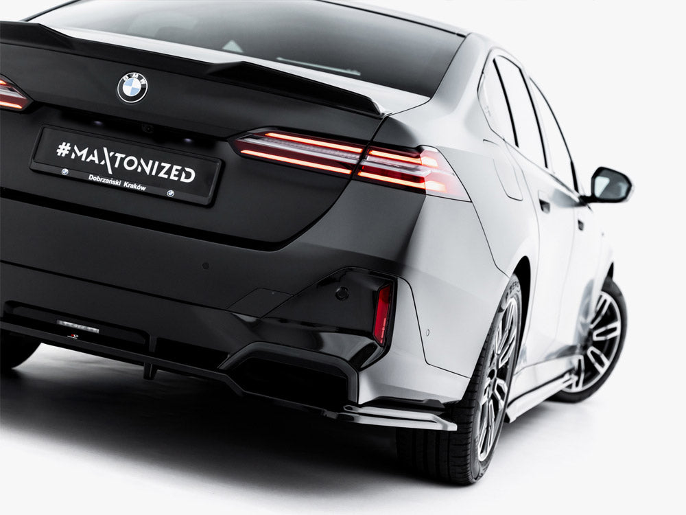 Rear Splitter (with Vertical Bars) V.1 compatible with BMW 5 / i5 M-Pack Sedan / Touring G60 / G61