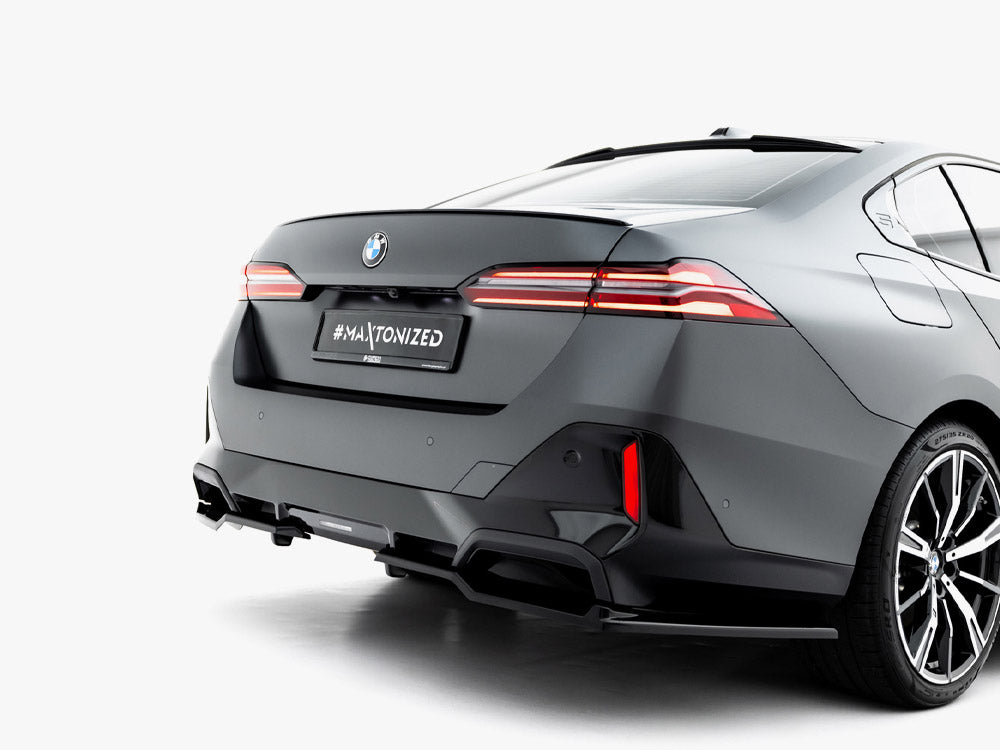 Rear Splitter (Vertical Bars) V.2 compatible with BMW 5 / i5 M-Pack Sedan / Touring G60 / G61