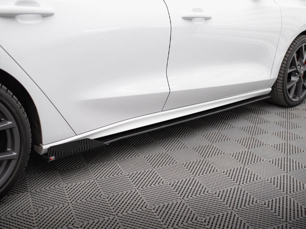 Street PRO Side Skirt Diffusers + Flaps compatible with Ford Focus ST / ST-Line Mk4