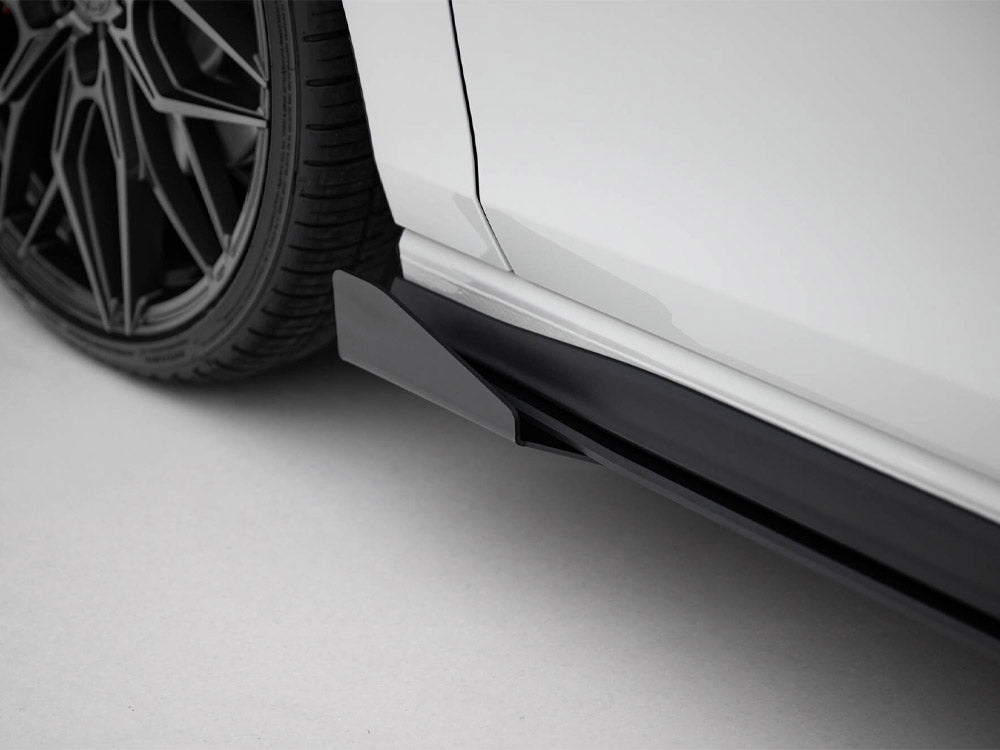 Side Flaps compatible with Volkswagen Golf GTI / GTE / GTI Clubsport / R-Line Mk8