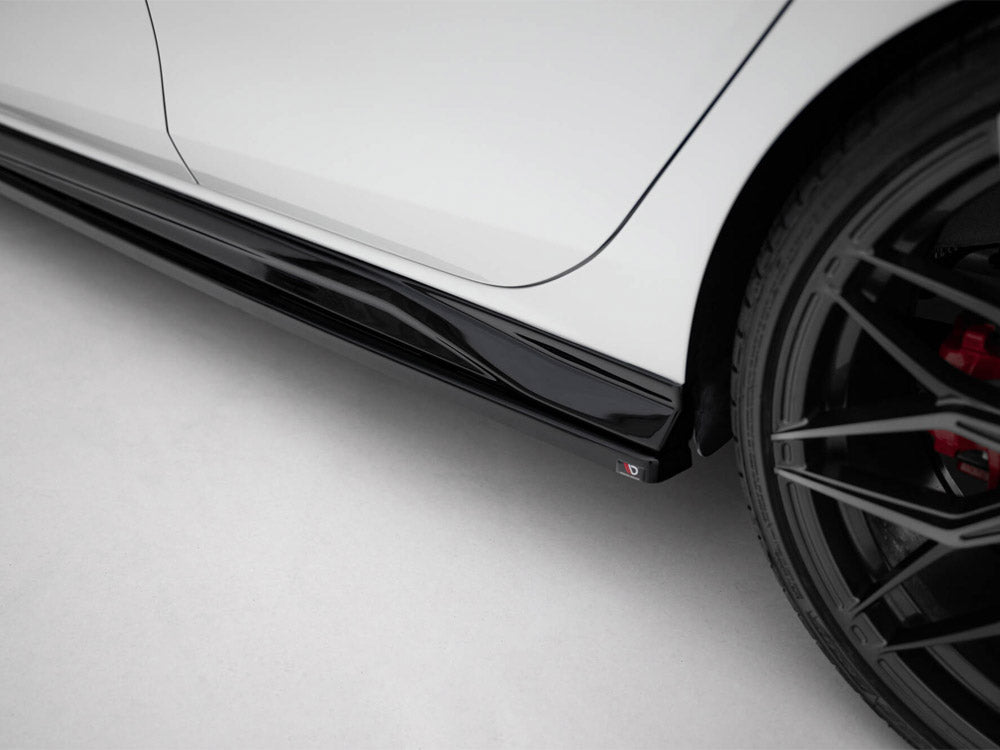 Side Skirts Diffusers V.4 compatible with Volkswagen Golf GTI / GTE / GTI Clubsport / GTD/ R-Line Mk8