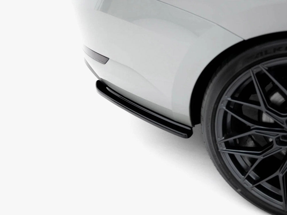 Rear Side Splitters V.1 compatible with Skoda Superb Liftback / Estate Mk3