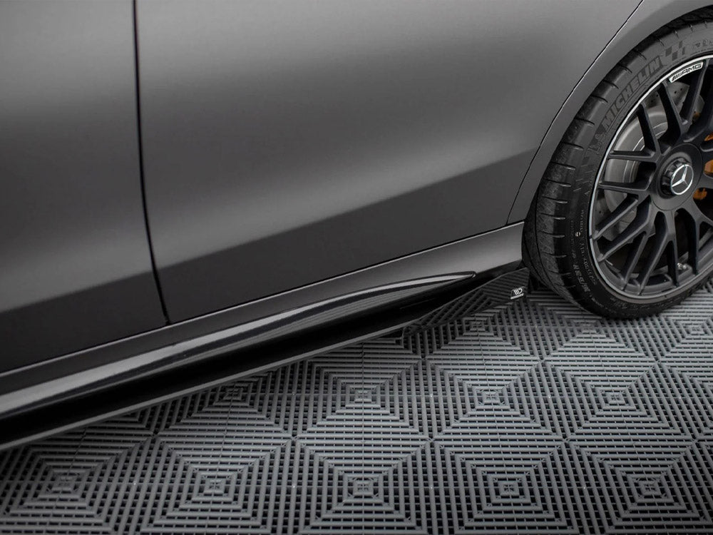 Side Flaps compatible with Mercedes-AMG C63 Sedan / Estate W205 Facelift
