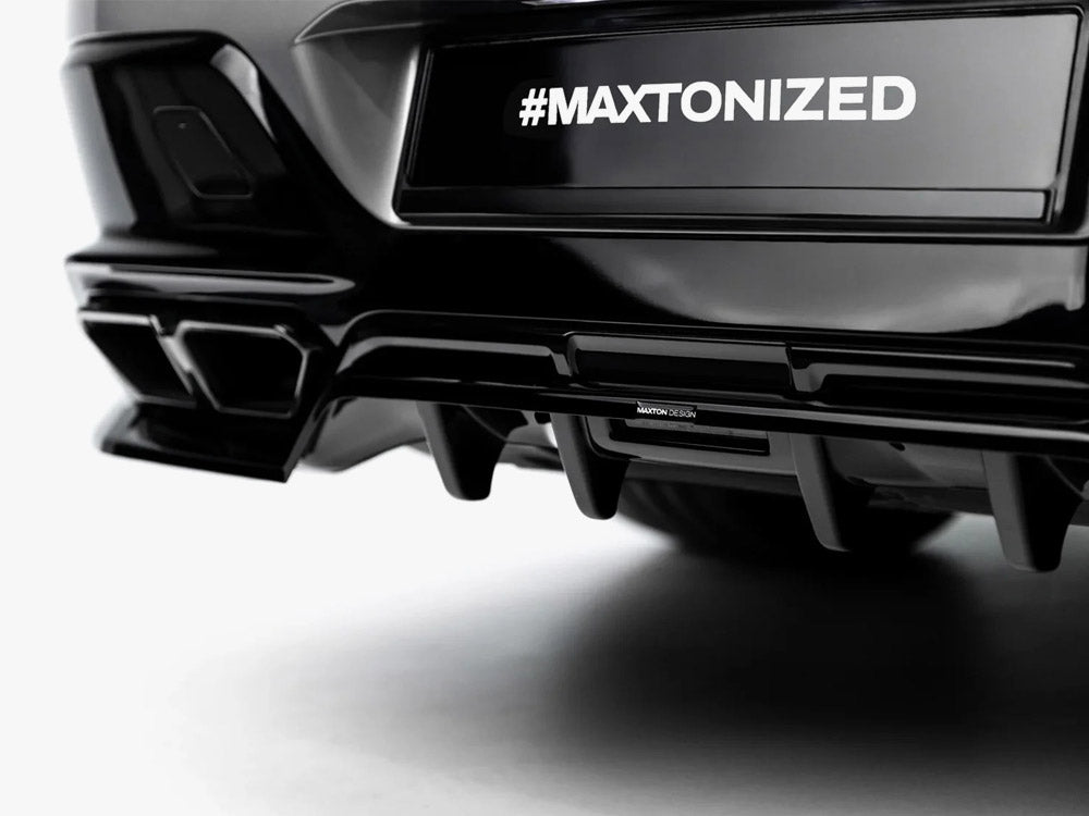 Full Body Kit compatible with BMW M760e xDrive G70