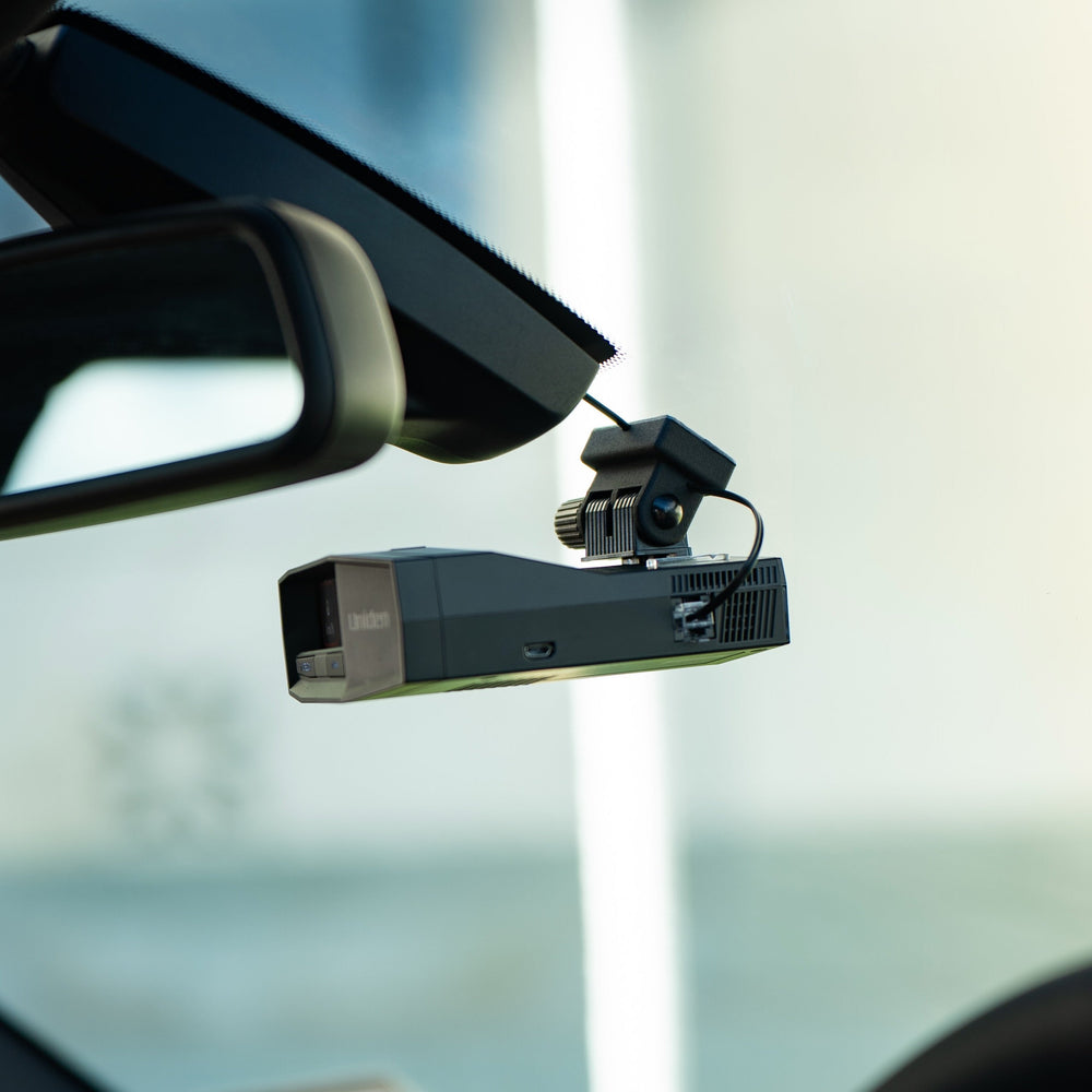 Uniden R7/R8 Quick Release Powered Mount